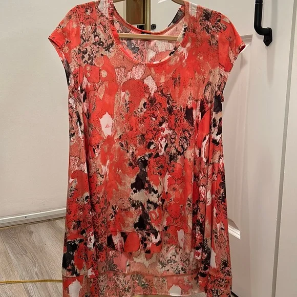 EUC: Watermelon abstract paint splatter design Ducci Tunic Large shirt sleeve - Picture 2 of 8